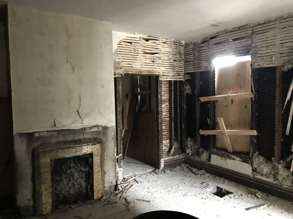 Selling a House As Is 12 interior 2