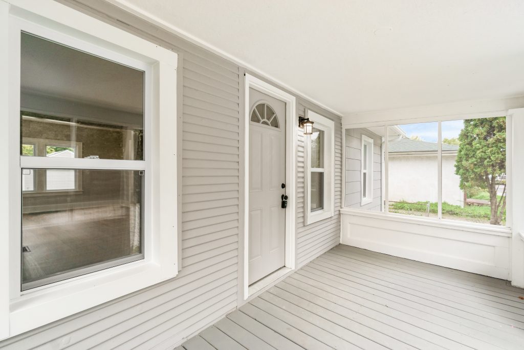 Tim and Katie Have Done It Again 6 Front door 1573 Zettler Rd 013