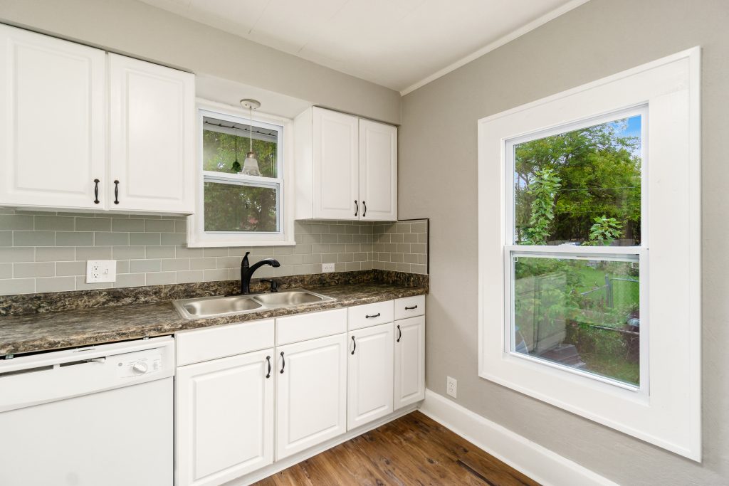 Tim and Katie Have Done It Again 10 Kitchen sink 1573 Zettler Rd 044